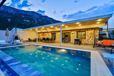 Villa Mavi Boncuk Korunaklı Havuz 28