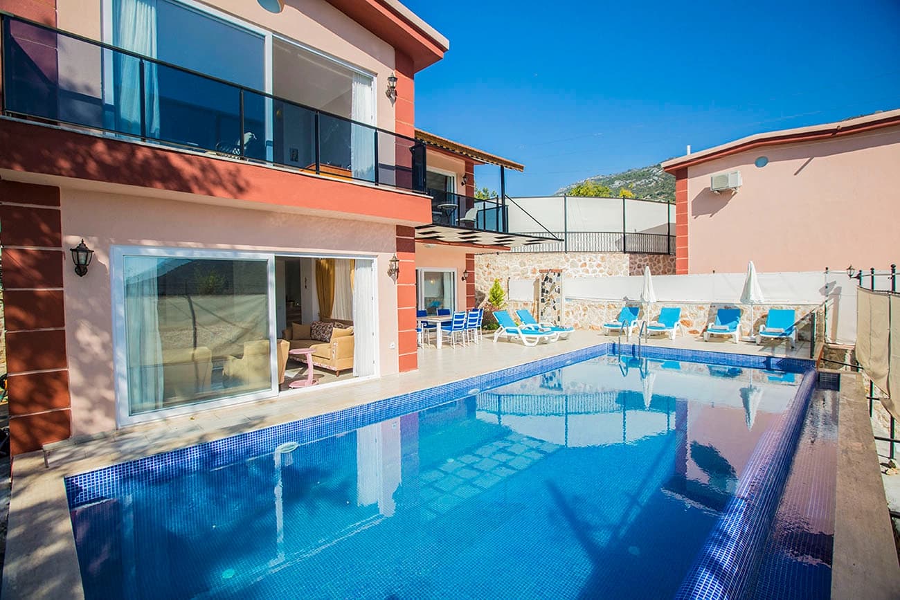 Villa Dadaş Korunaklı Havuz 42