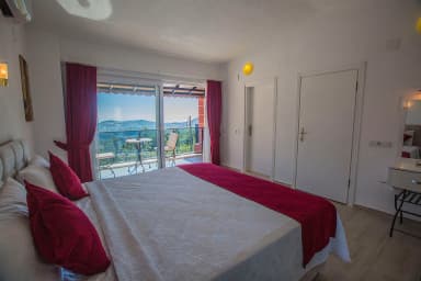 Villa Dadaş Korunaklı Havuz 98