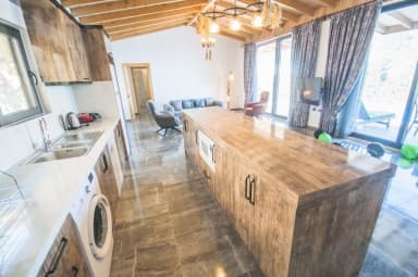 Villa Achyle Korunaklı Havuz 93