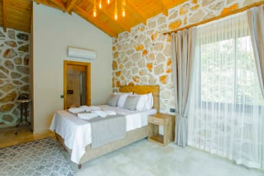 Villa Aleyna Korunaklı Havuz 93