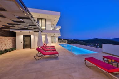 Villa Azure 2 Üzümlü 93