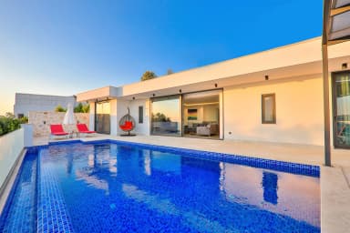 Villa Azure Üzümlü 35