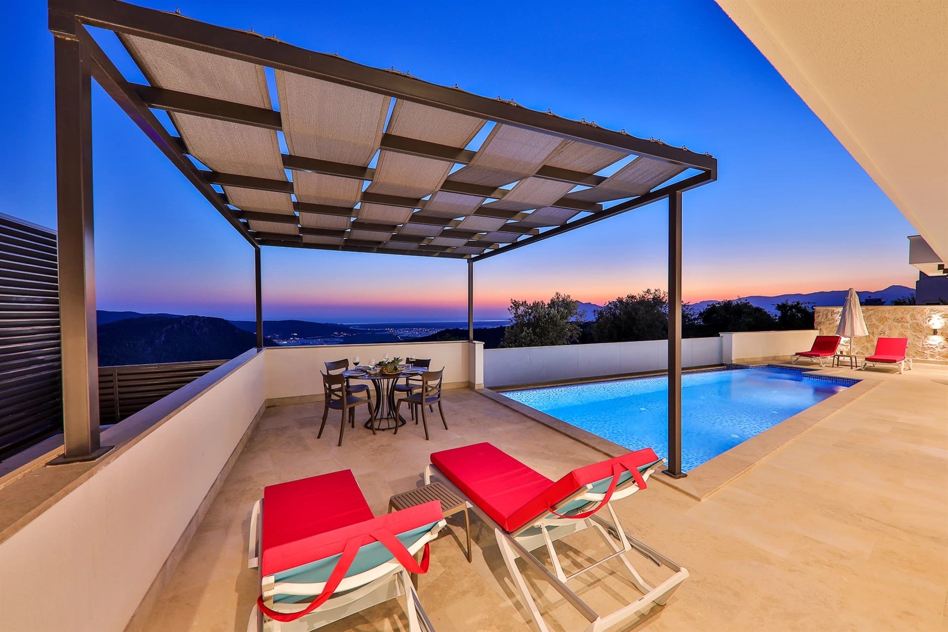 Villa Azure Üzümlü 77