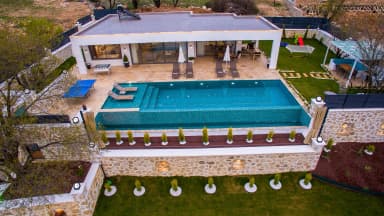 Villa Badem Çiçeği Korunaklı Havuz 79