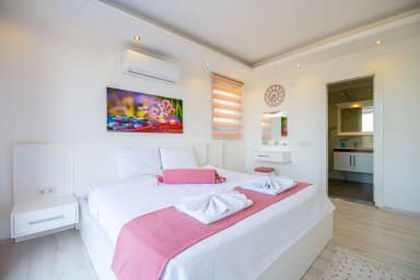 Villa Mert Korunaklı Havuz 37