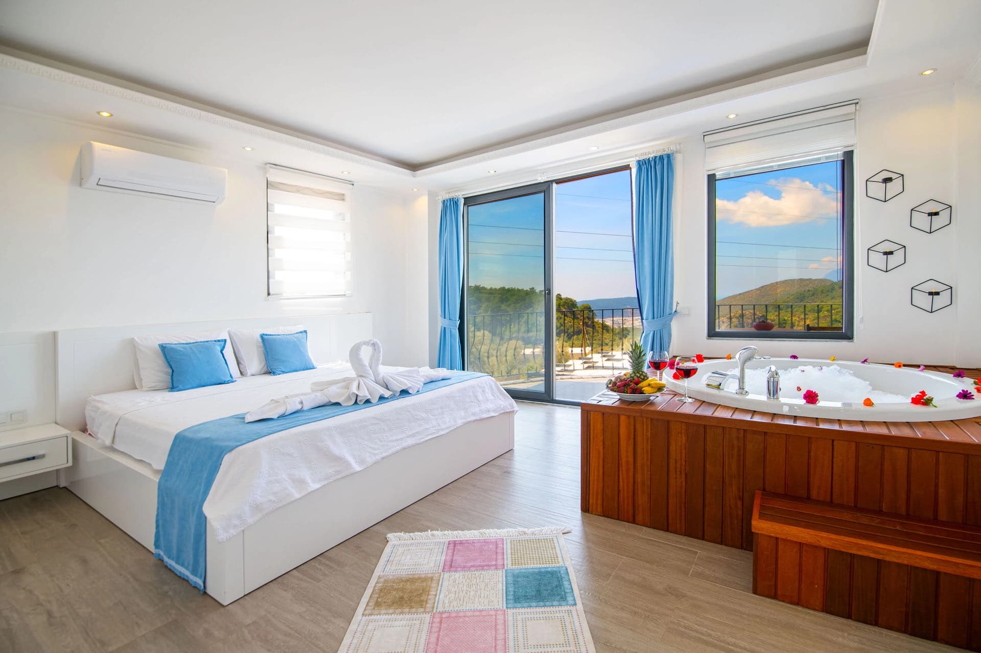 Villa Mert Korunaklı Havuz 43