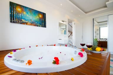 Villa Mert Korunaklı Havuz 71