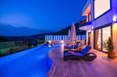 Villa Mert Korunaklı Havuz 35