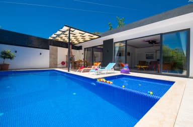 Villa Odak Çocuk Havuzu 55