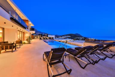 Villa Nymphe Özel Havuzlu 37