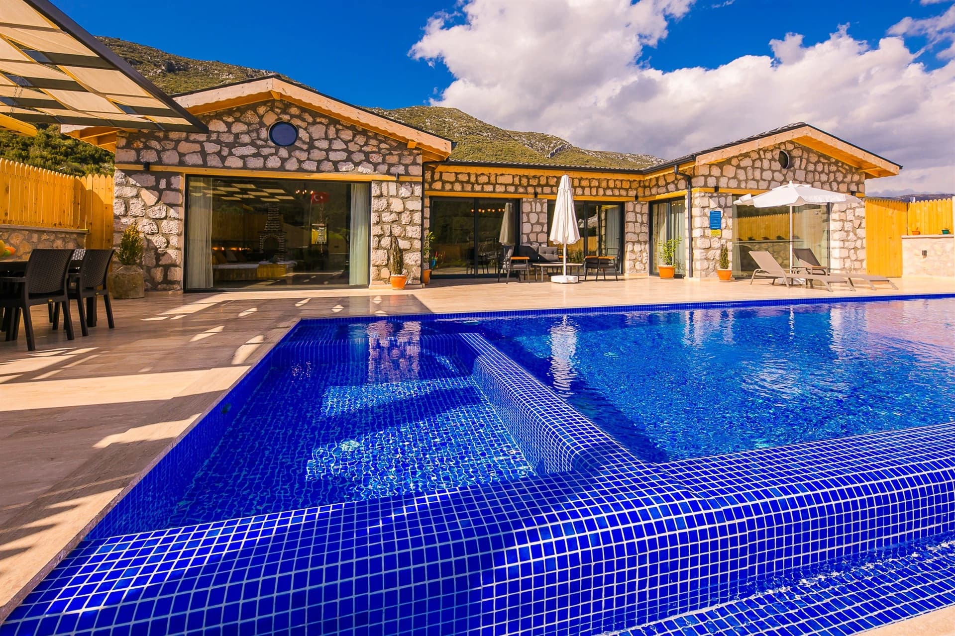 Villa Korsan Korunaklı Havuz 43