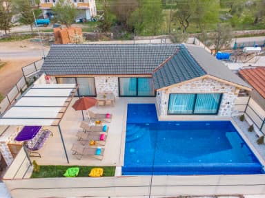 Villa Anka Sarıbelen Korunaklı Havuz 37