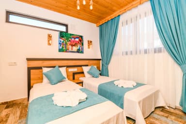 Villa Baki Korunaklı Havuz 43