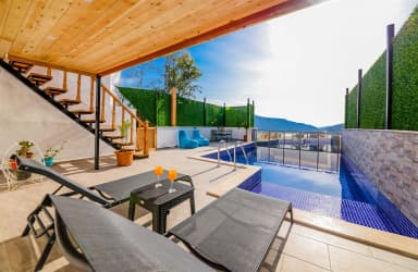 Villa Tuğçem Korunaklı Havuz 43