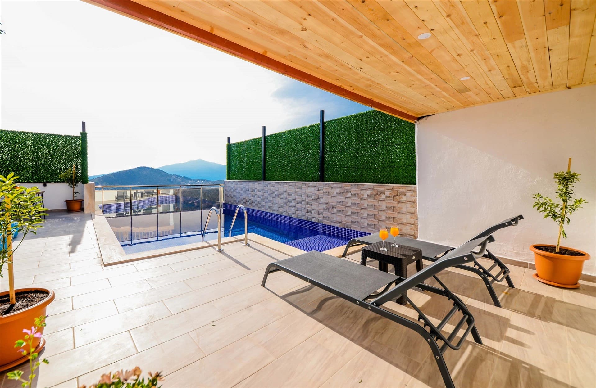 Villa Tuğçem Korunaklı Havuz 57