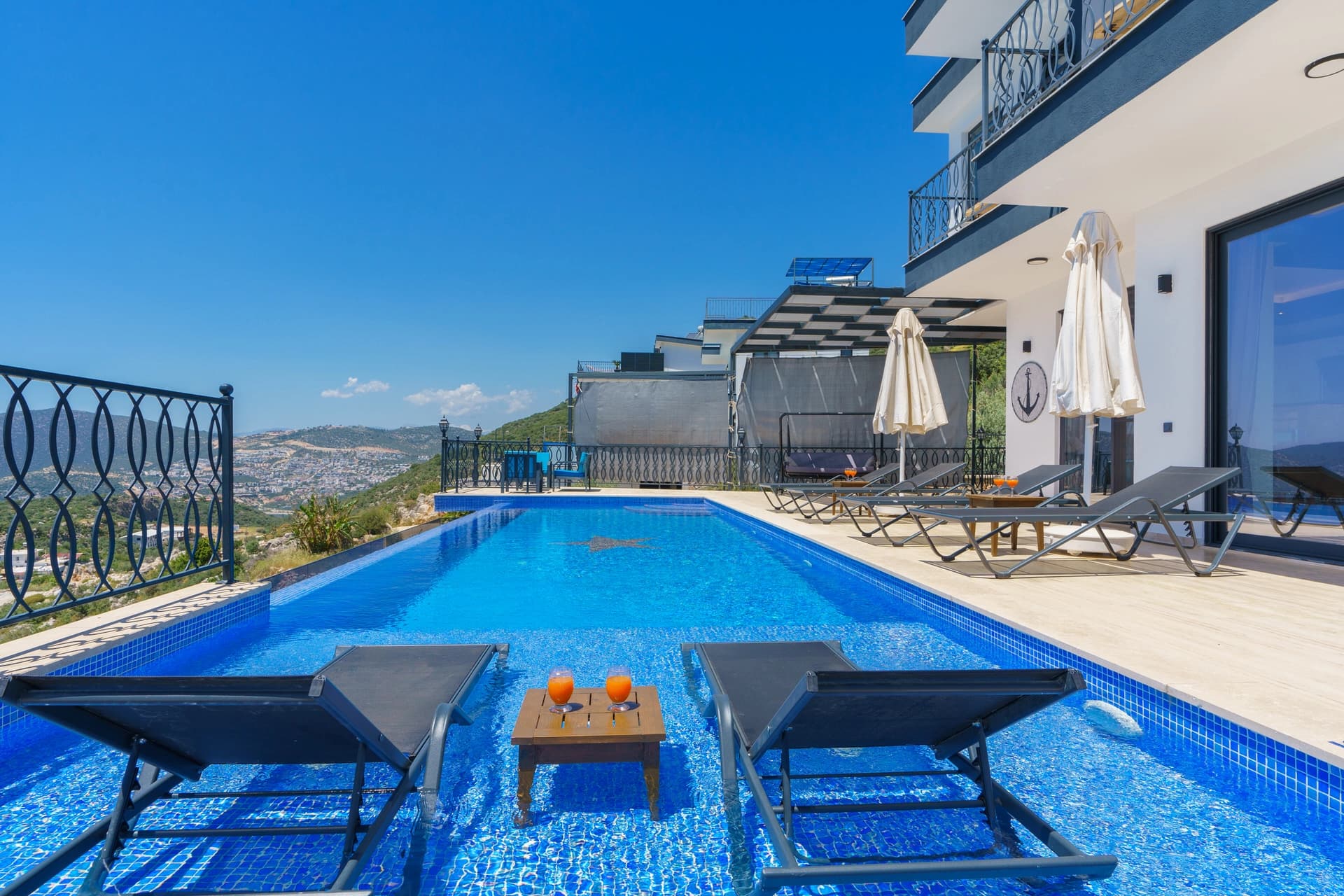 Villa Yıldız Korunaklı Havuz 85