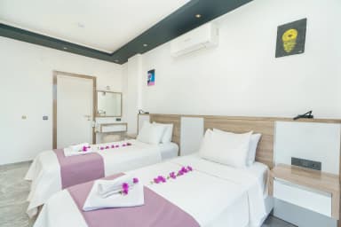 Villa Yıldız Korunaklı Havuz 39