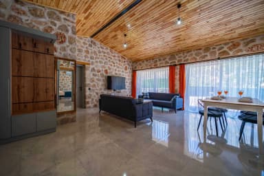 Villa Ali Baba Korunaklı Havuz 53