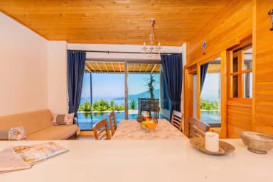 Villa Familya Korunaklı Havuz 66