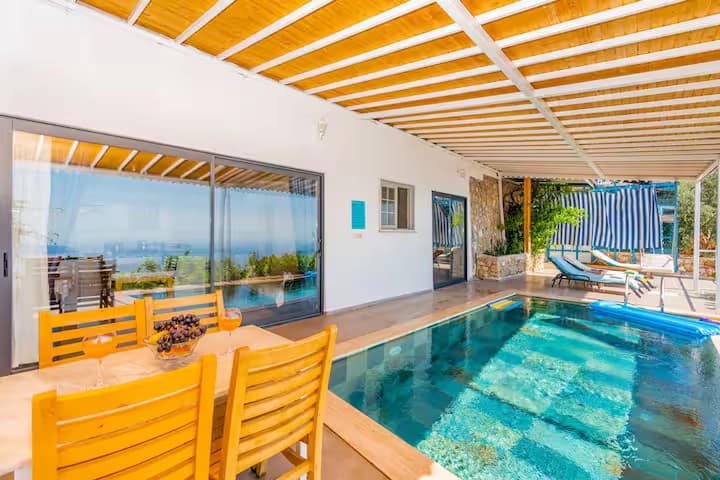 Villa Familya Korunaklı Havuz 30