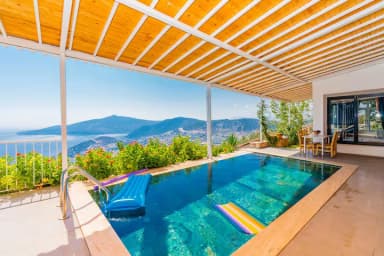 Villa Familya Korunaklı Havuz 58