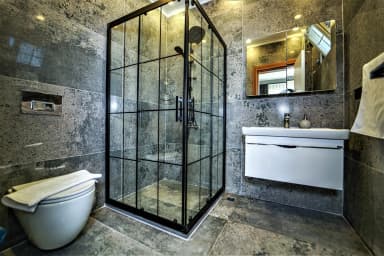 Villa Nazende Korunaklı Havuz 12