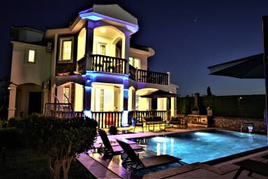 Villa Nazende Korunaklı Havuz 30