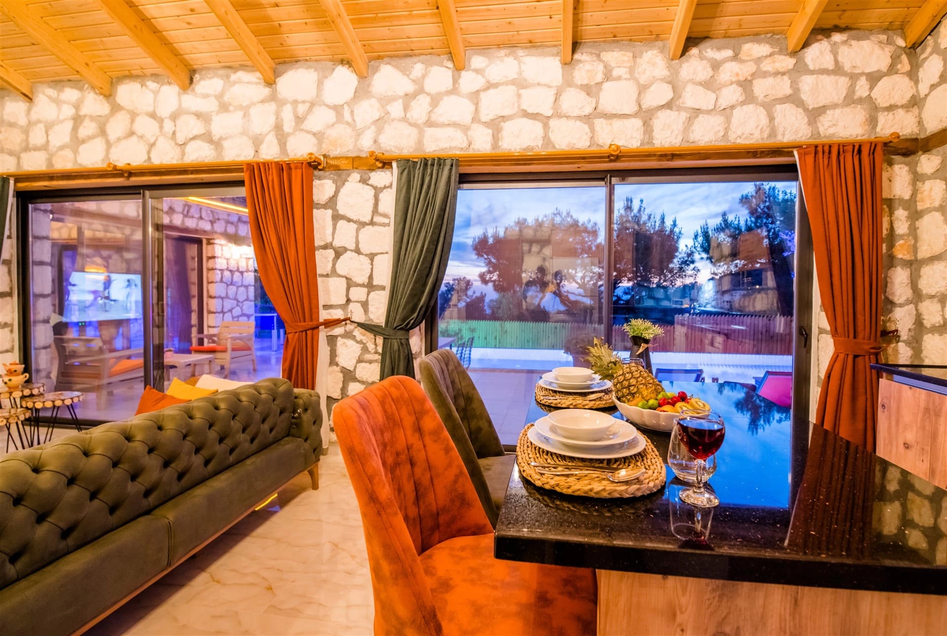Villa Esay Korunaklı Havuz 77