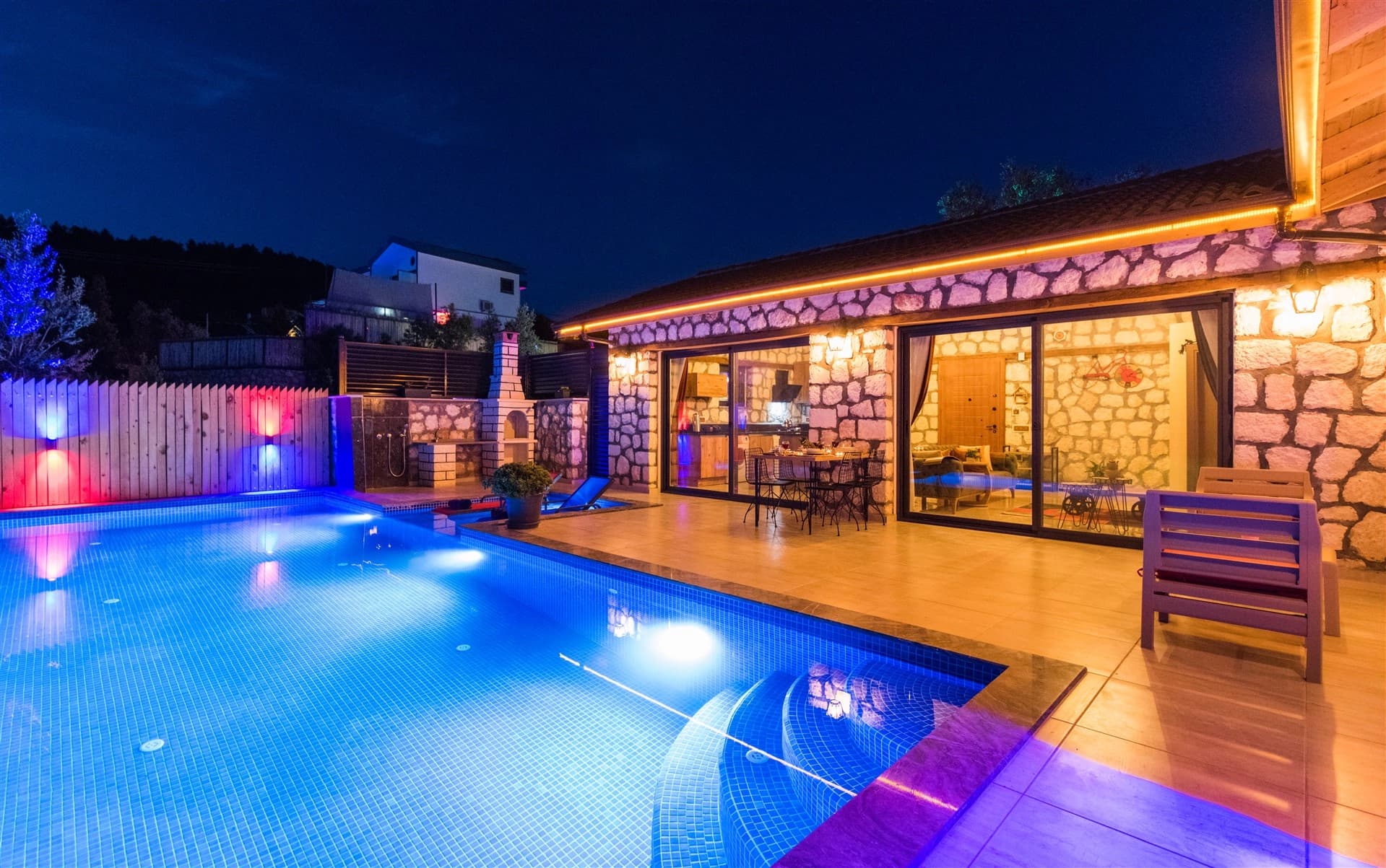 Villa Esay Korunaklı Havuz 97