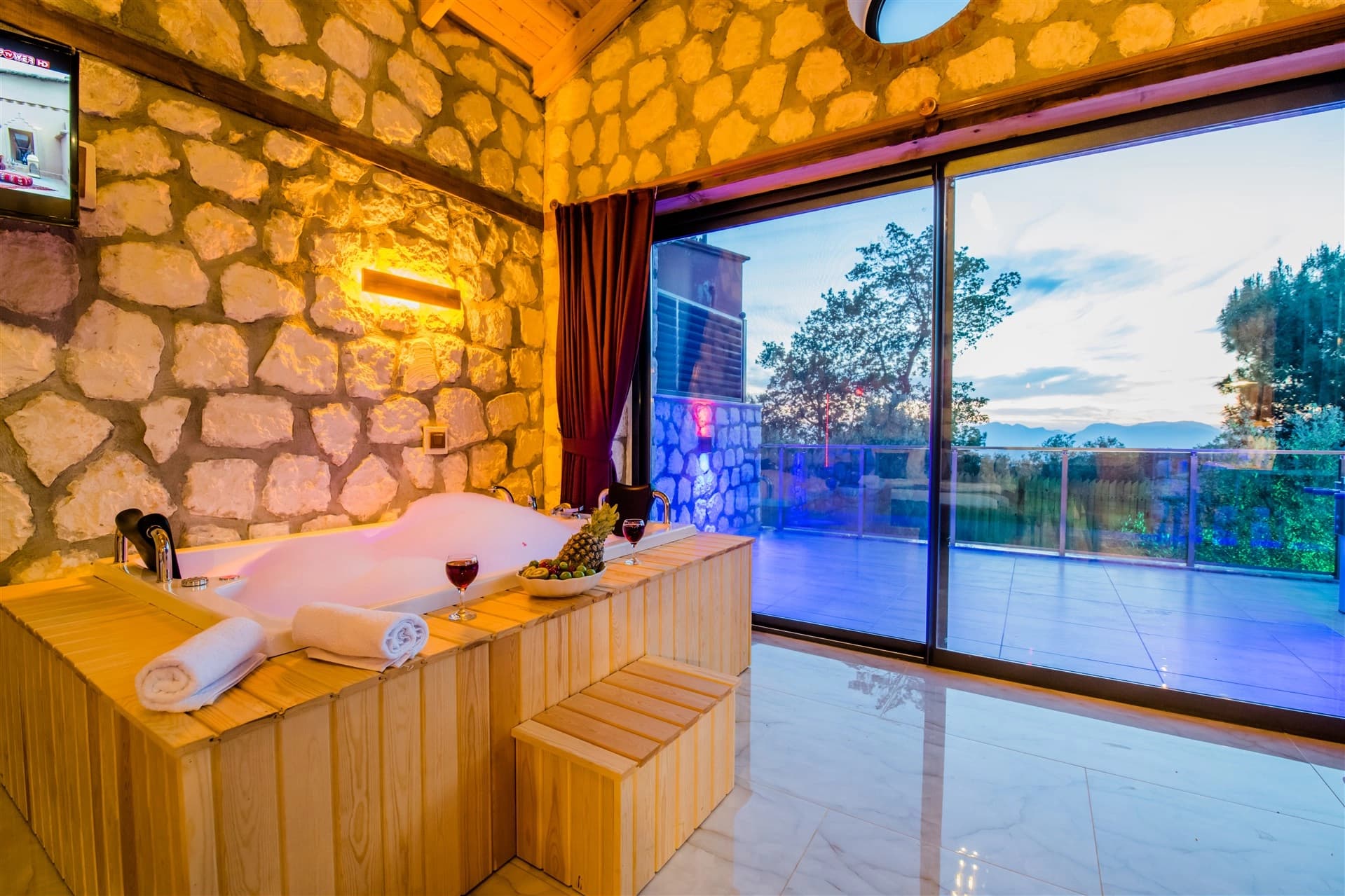 Villa Esay Korunaklı Havuz 43