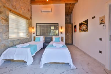 Villa Tanç Korunaklı Havuz 15