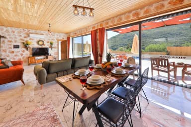 Villa Aden Korunaklı Havuz 77