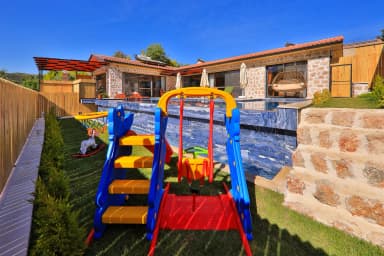 Villa Aden Korunaklı Havuz 27
