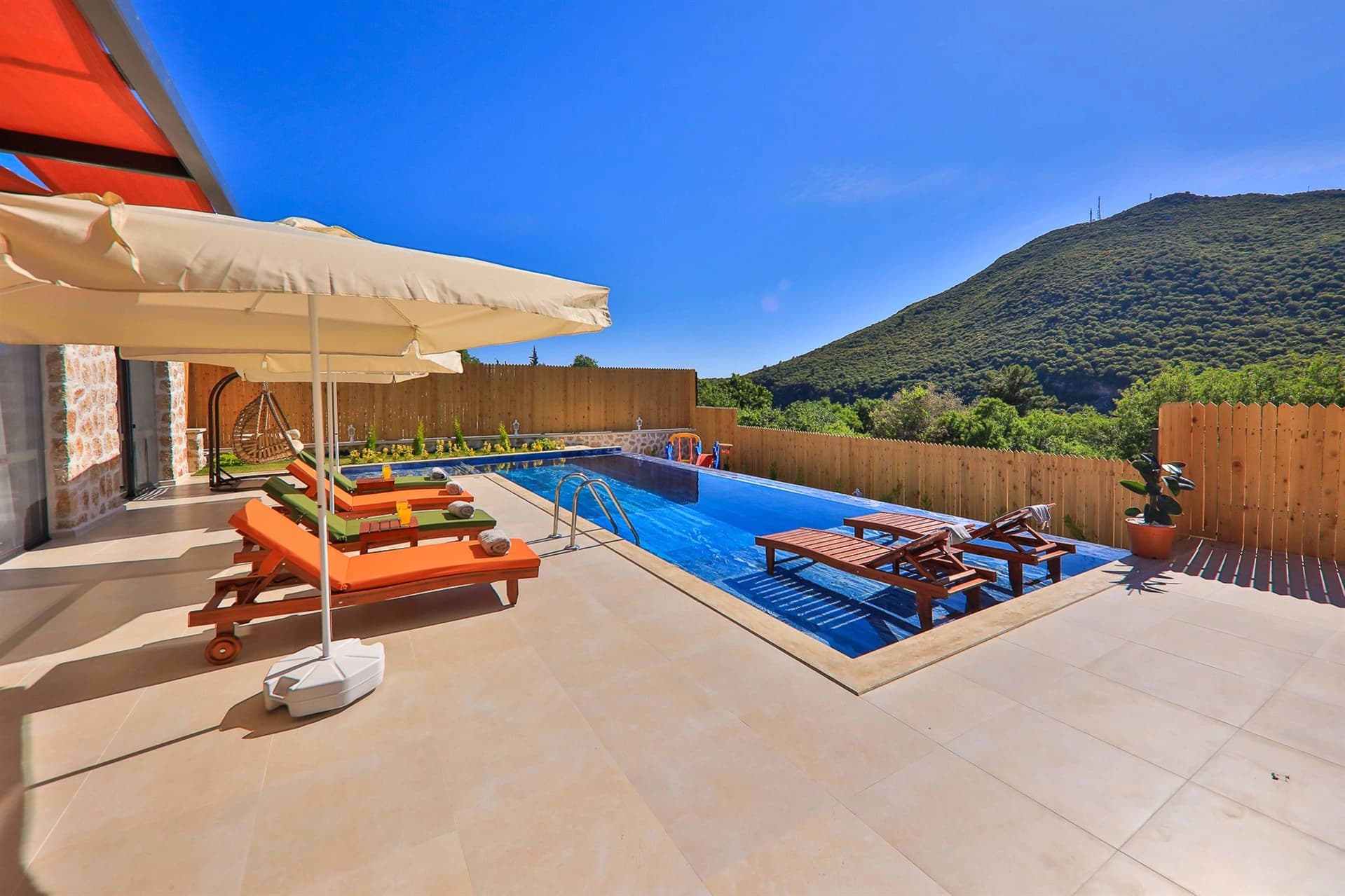 Villa Aden Korunaklı Havuz 83