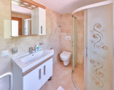 Villa Seyret Korunaklı Havuz 81