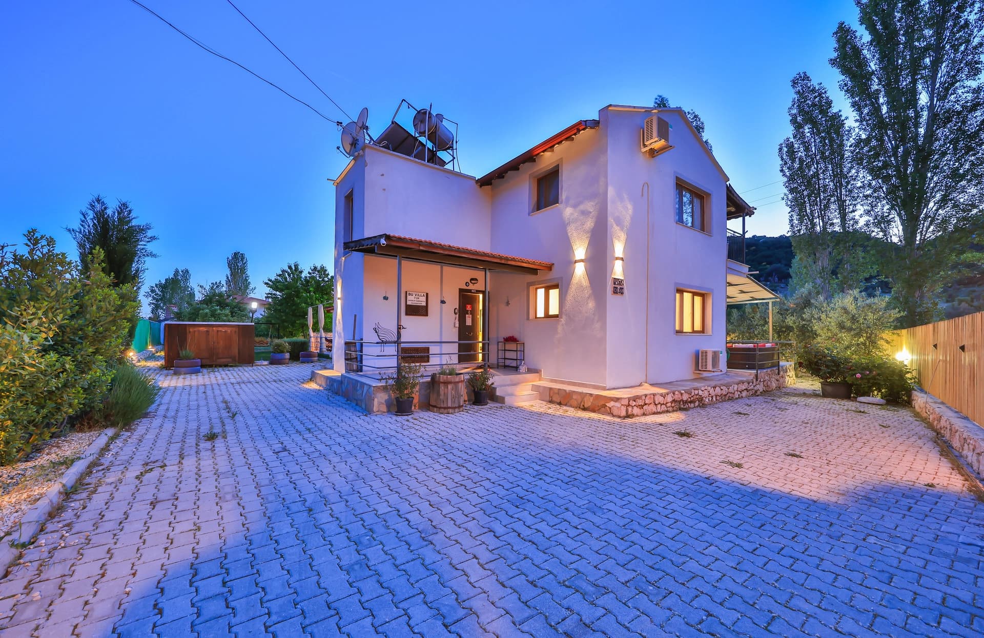 Villa Seyret Korunaklı Havuz 43