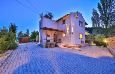 Villa Seyret Korunaklı Havuz 43