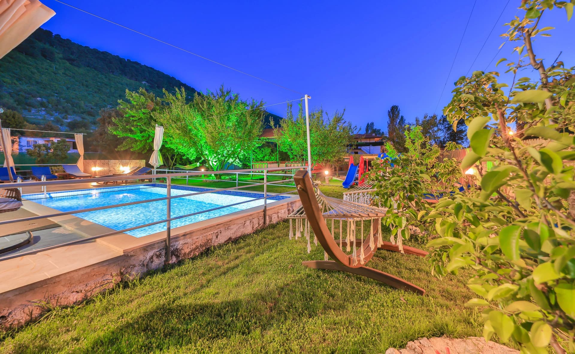 Villa Seyret Korunaklı Havuz 99