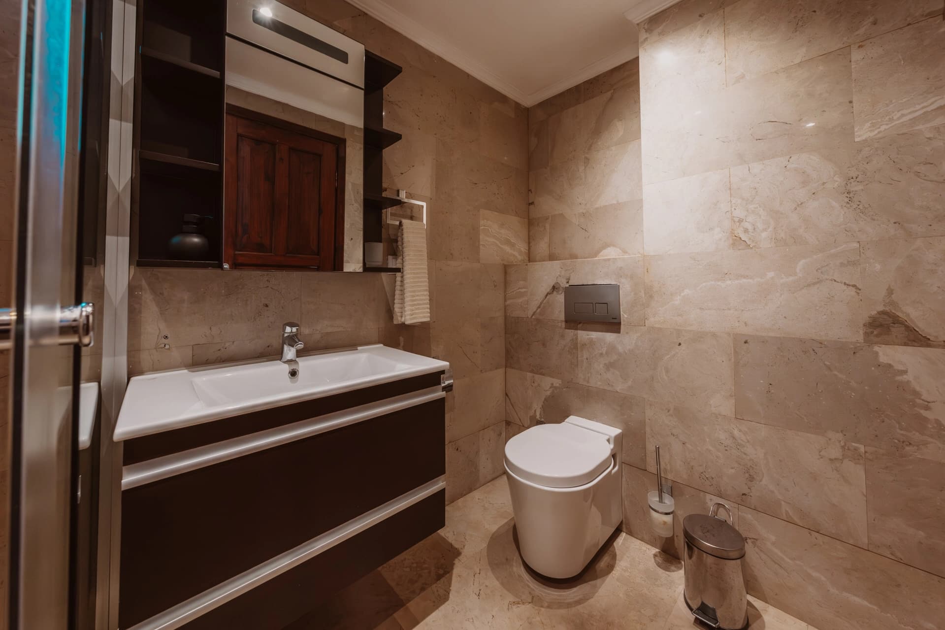 Villa Caledonia Korunaklı Havuz 54