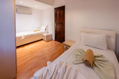 Villa Caledonia Korunaklı Havuz 82