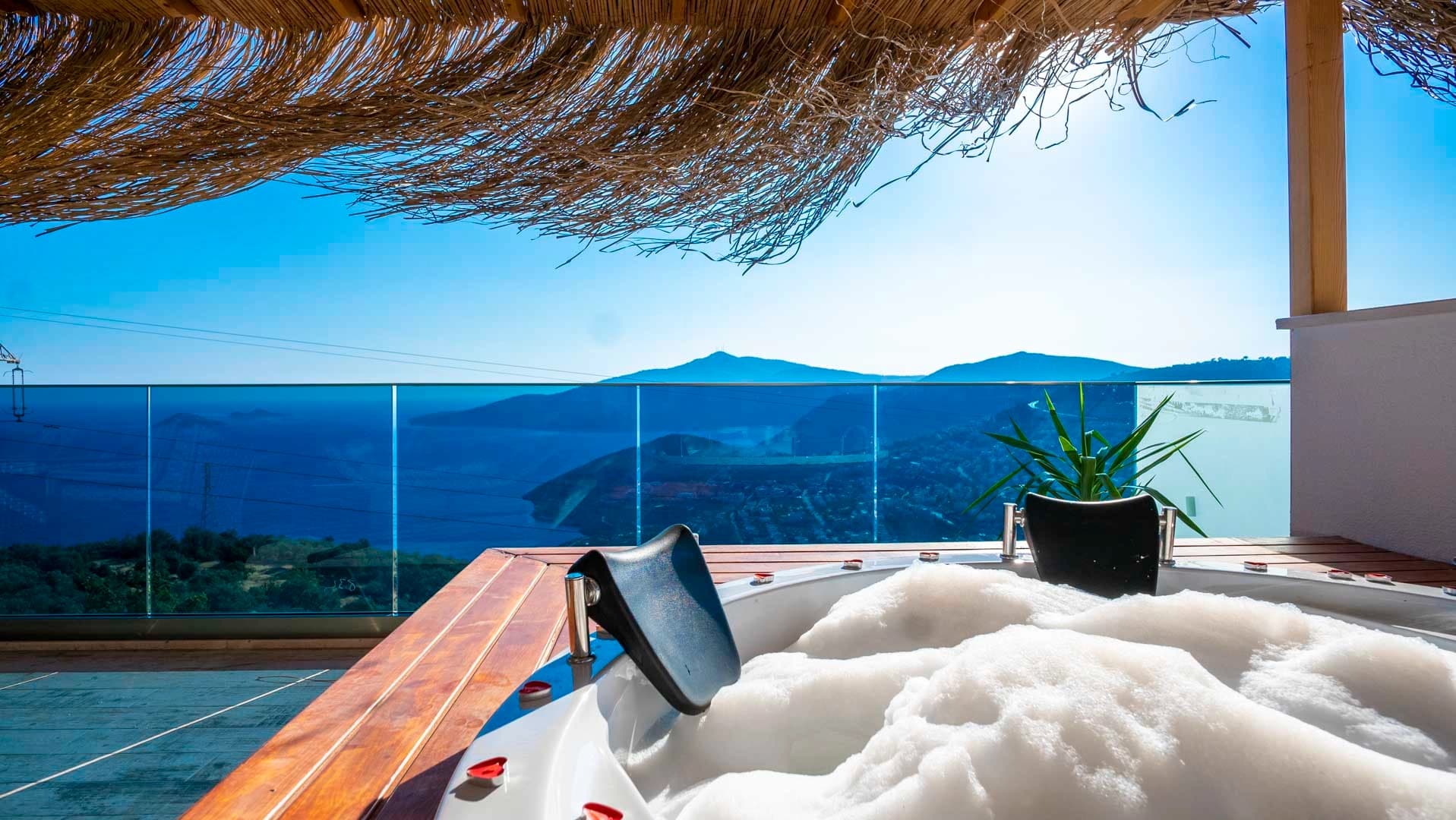 Villa Lakaya Korunaklı Havuz 37