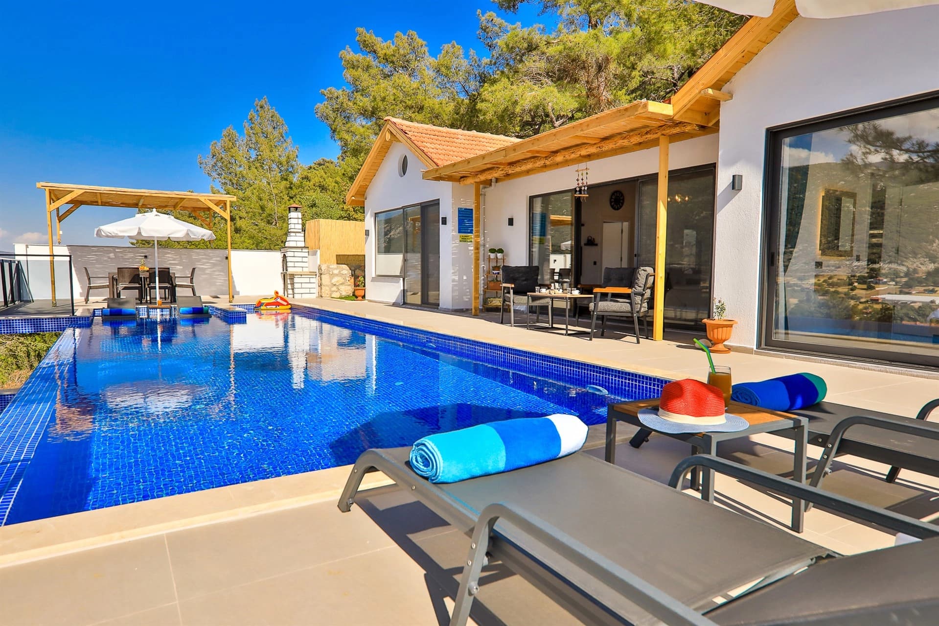 Villa Kozalak Korunaklı Havuz 72