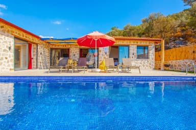 Villa Yiğit 2 Korunaklı Havuz 44