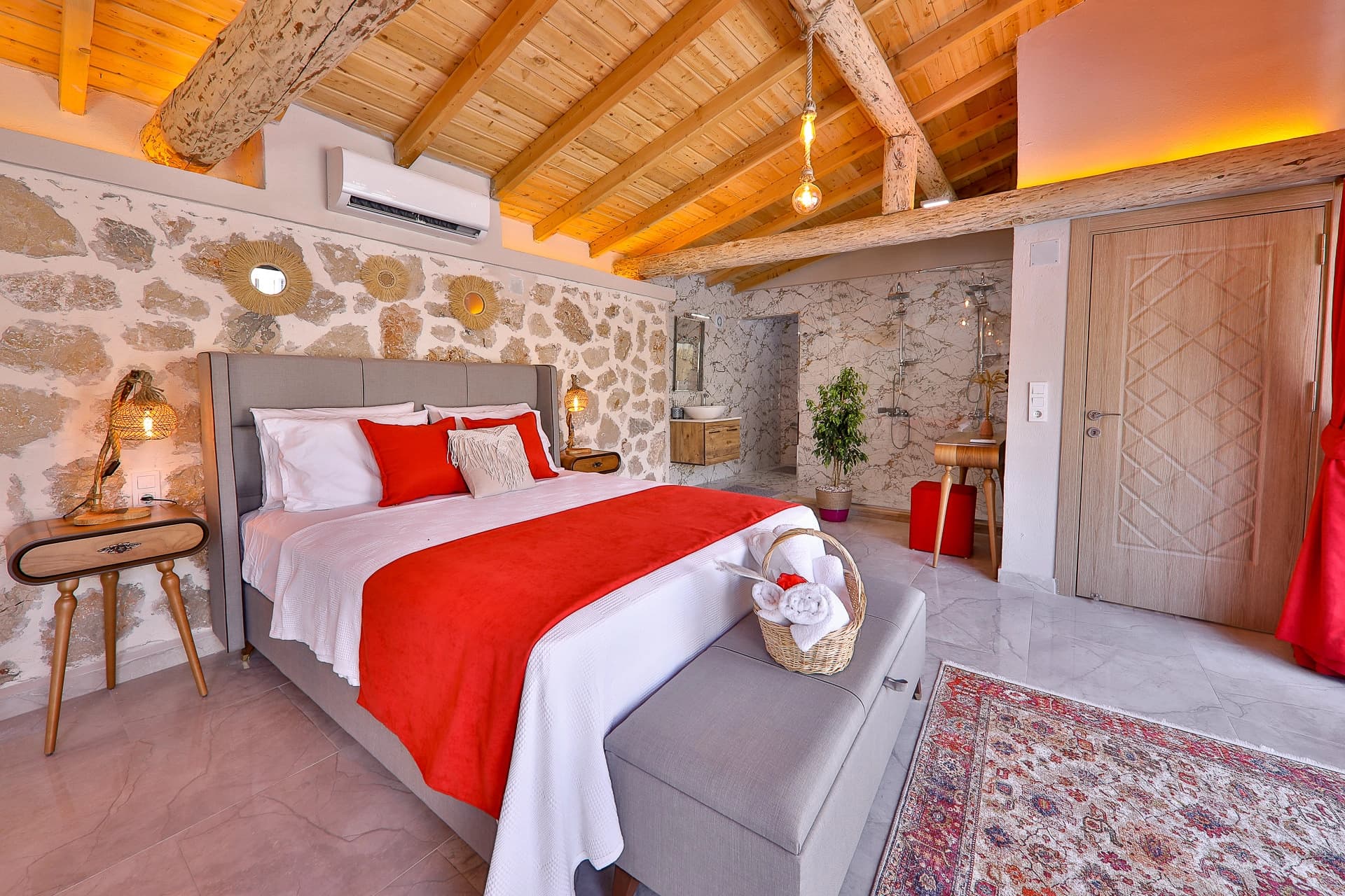 Villa Flower Gökçe Korunaklı Havuz 85