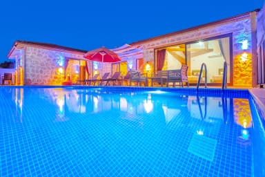 Villa Yiğit 1 Korunaklı Havuz 72