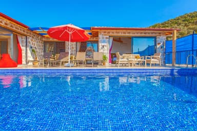 Villa Yiğit 1 Korunaklı Havuz 44