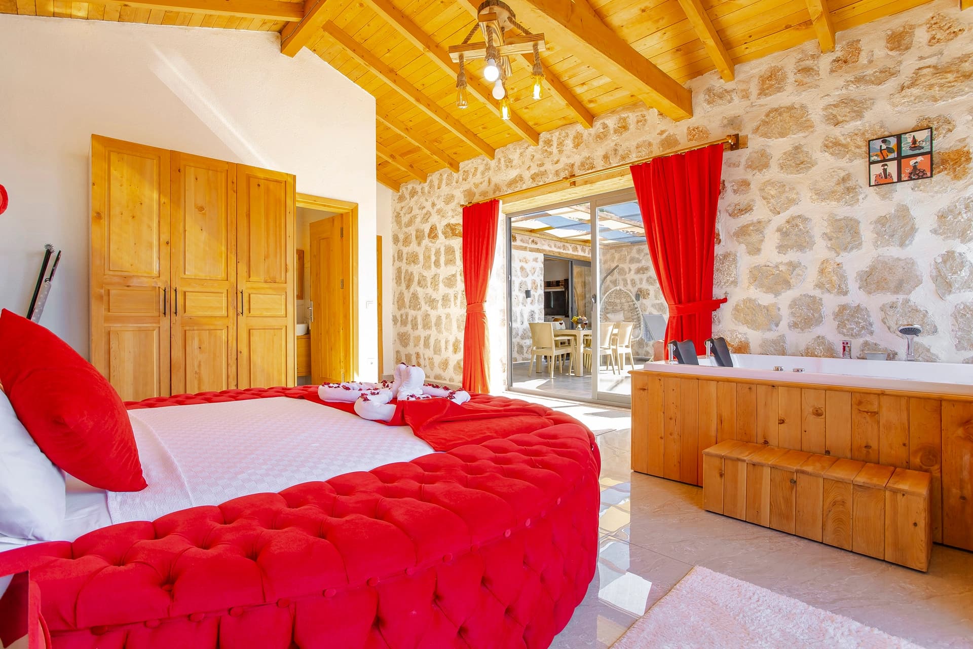 Villa Yiğit 1 Korunaklı Havuz 94