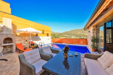 Villa Gökkaya Korunaklı Havuz 30