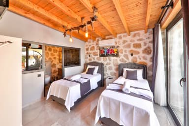 Villa Gökkaya Korunaklı Havuz 24